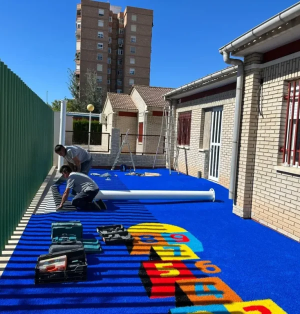 instalacion-patio-azul